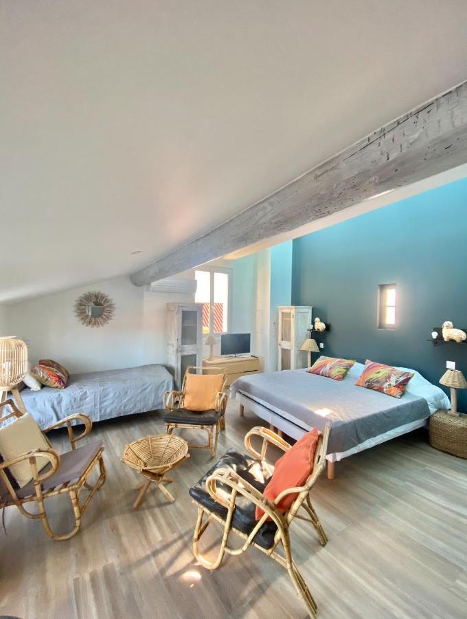 Les Nuits Etoilees, Studio Terrasse Apercu Mer, Tres Lumineux, Ac, 100M Du Port Sanary Esterno foto