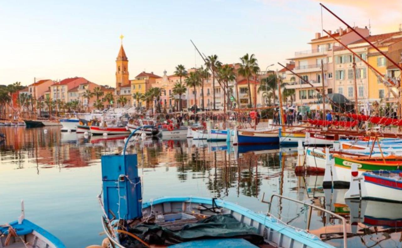 Les Nuits Etoilees, Studio Terrasse Apercu Mer, Tres Lumineux, Ac, 100M Du Port Sanary Esterno foto